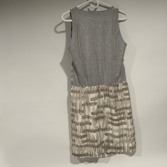 Stylish Gray Mini Dress by Fabiana Filippi Brunello - Picture 3 of 9